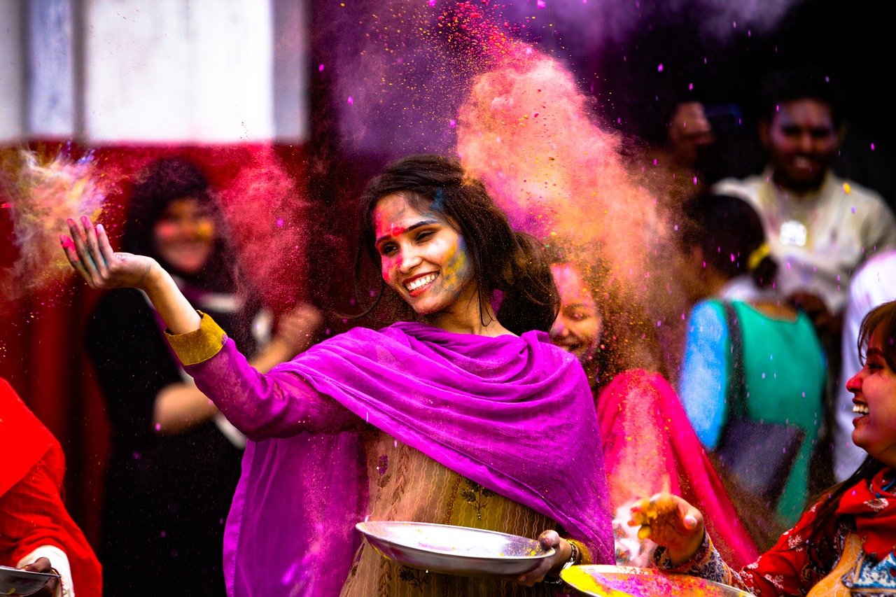 holi, girl, indian-2416686.jpg